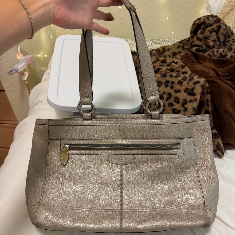 Coach vintage 2000s tan/silver/ cream bag